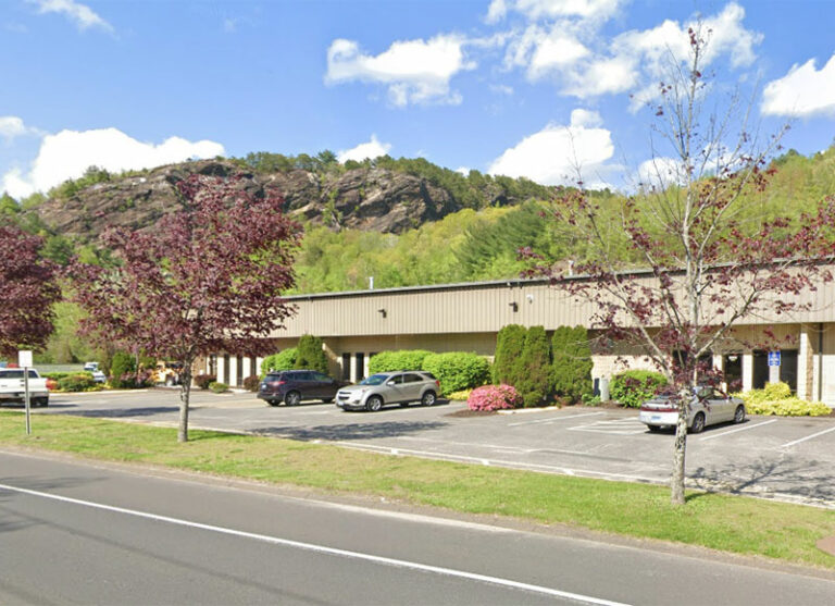 CT DMV Office in Waterbury Application Renewal Replacement